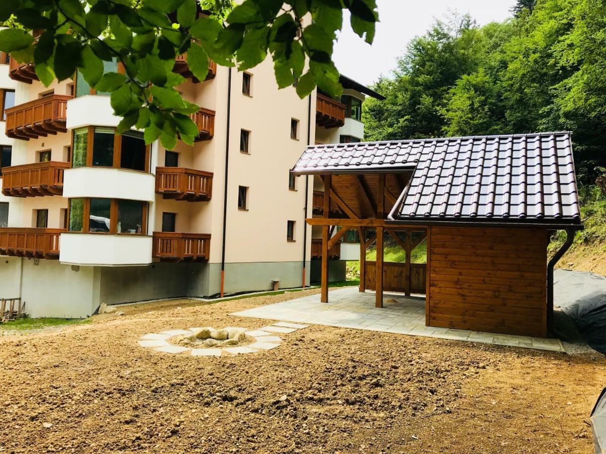 Apartman 16 Romantika Chopok Juh Тале Екстериор снимка